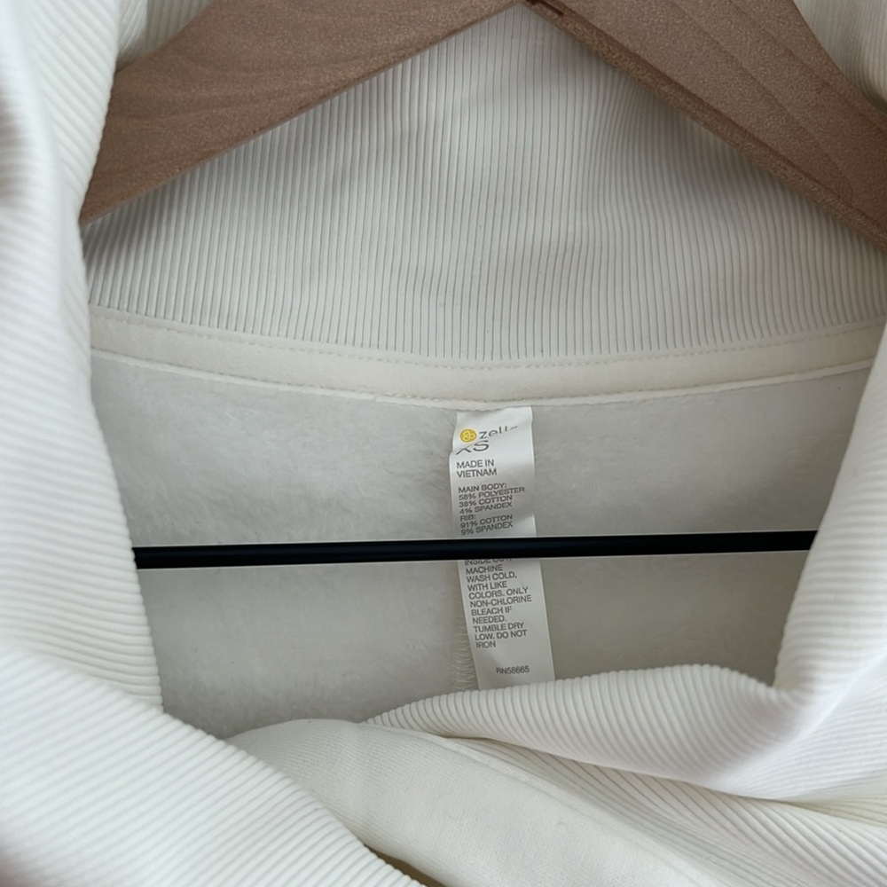 NWT Zella Fleece Lined Sweater - Picture 3 of 5